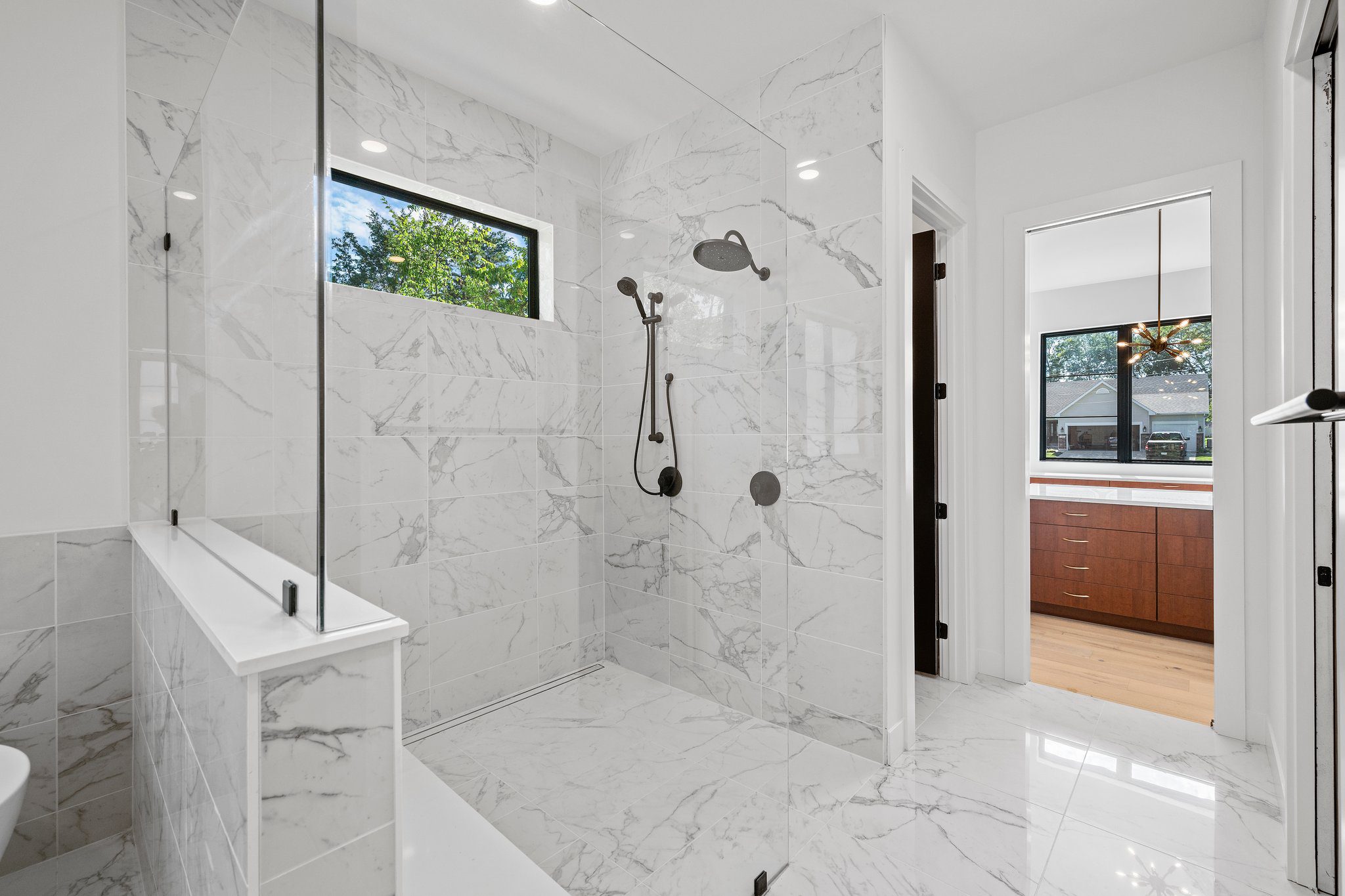 Kitchen ceramic backsplash tilework